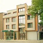 Ξενοδοχείο Dionis 3*