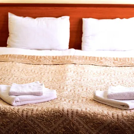 Dionis Hotel