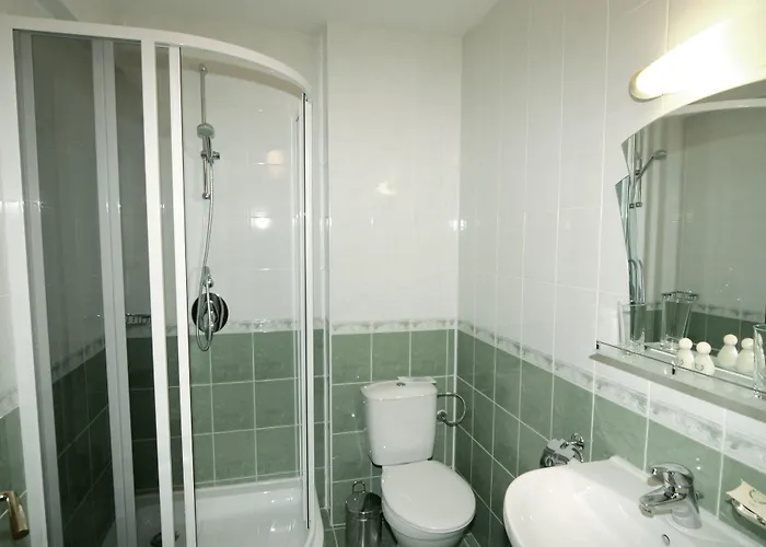 호텔 Dionis 바르나